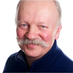 Oliver Cookson Headshot.